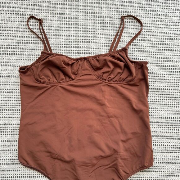 Danielle Bernstein espresso brown bodysuit medium - Picture 1 of 6